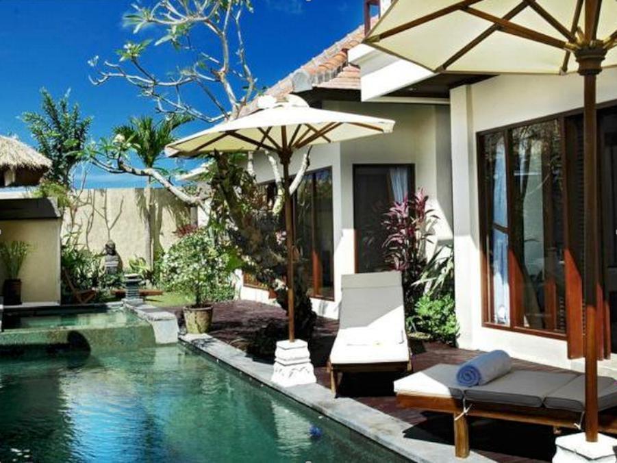 Bugan Villas Seminyak Exterior foto